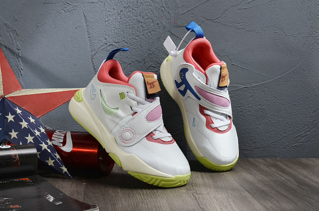 Nike's new UFO slip-on shoes for children" white"