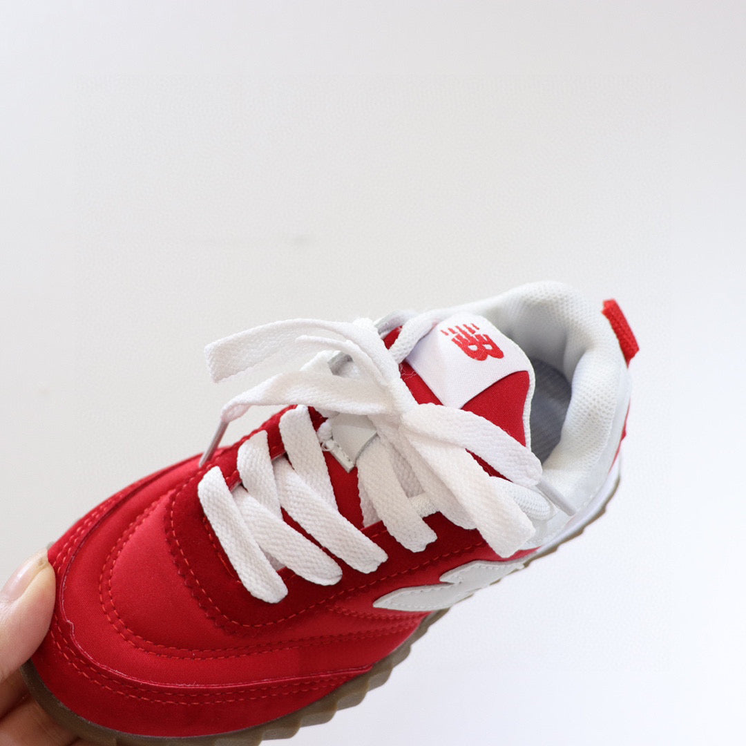 NB overseas version of the shoes" red"