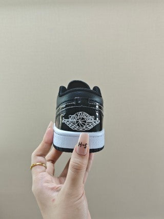 Qiao Yizhuan G version low-top children's lace-up sports shoes" black"