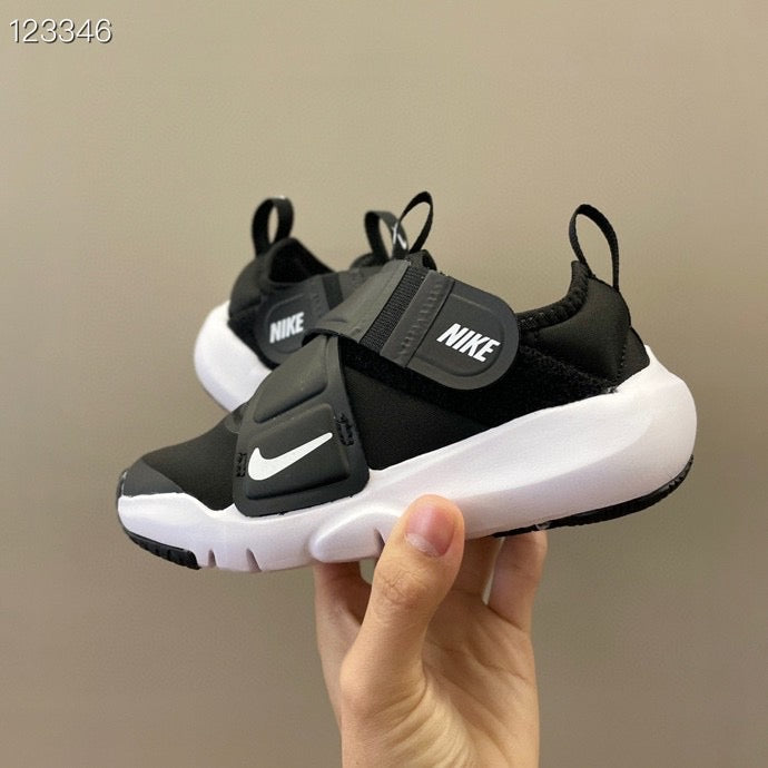 Nike Flying Saucer FA Cross Velcro" black"