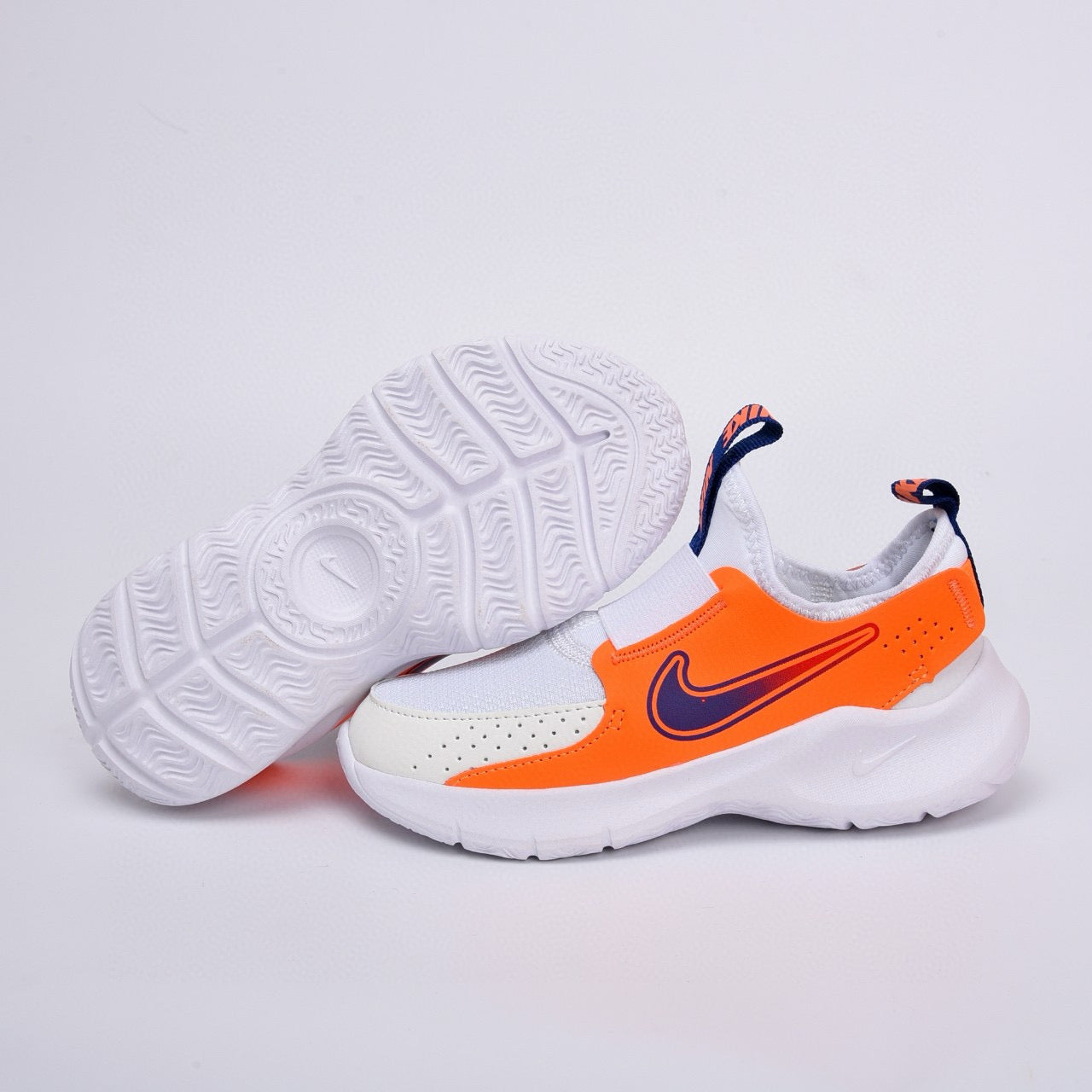 Nike slip-on running shoes"  white, orange"