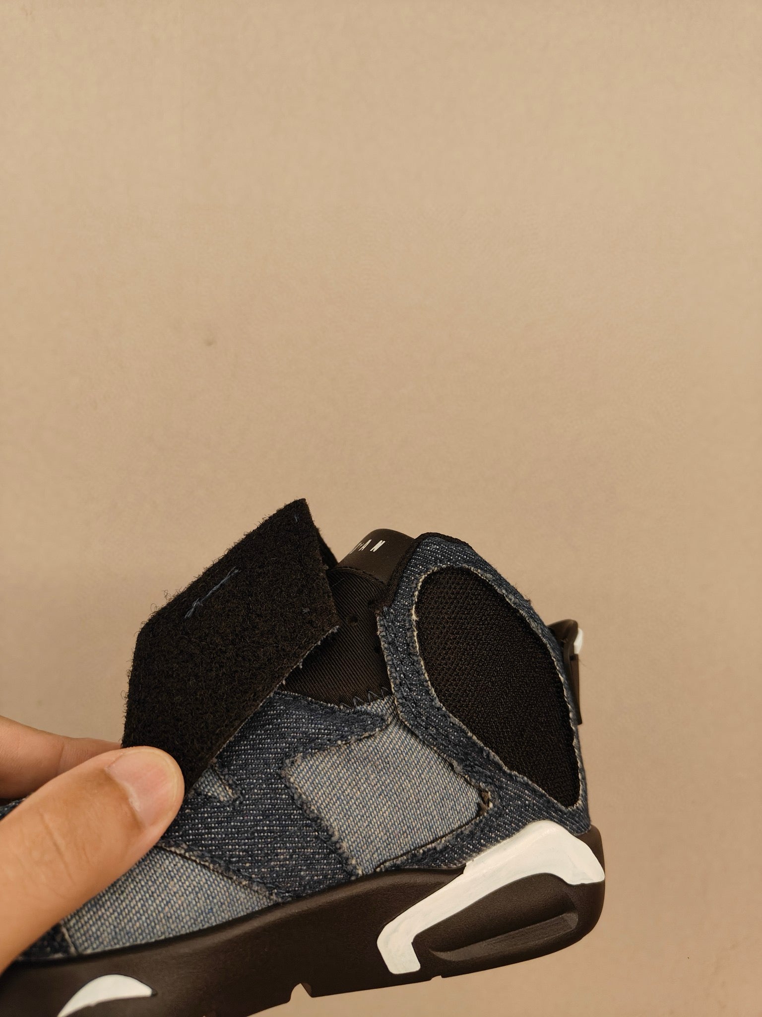 Joe 6 Velcro leather basketball shoes" black"