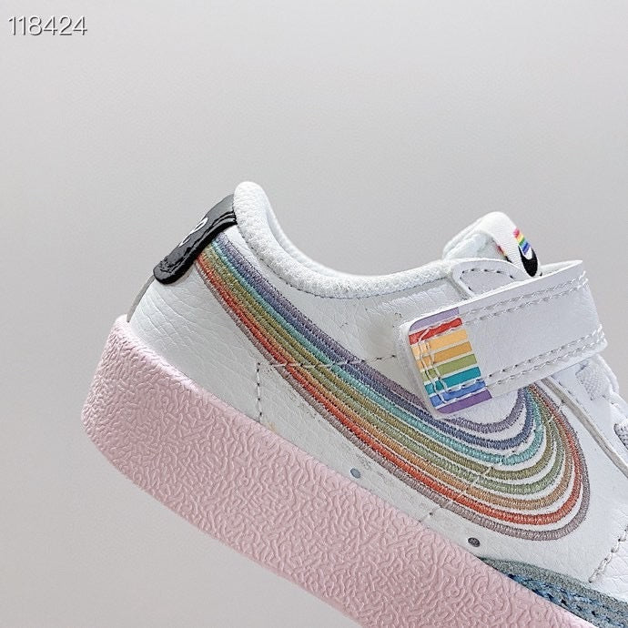 NK Trailblazer Graffiti Low-top" white, pink"