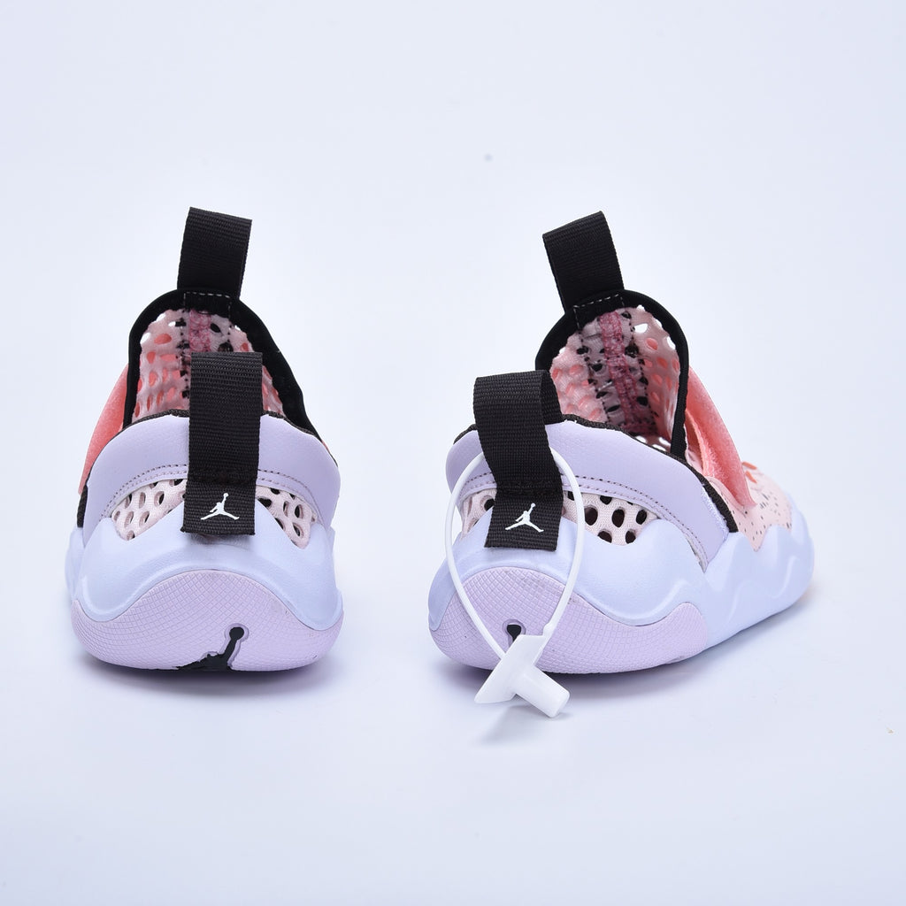 Jordan Little Shark Mesh Shoes for Kids " white ,& light pink"