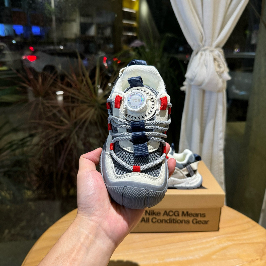 Nike ACG outdoor hiking shoes" gray"