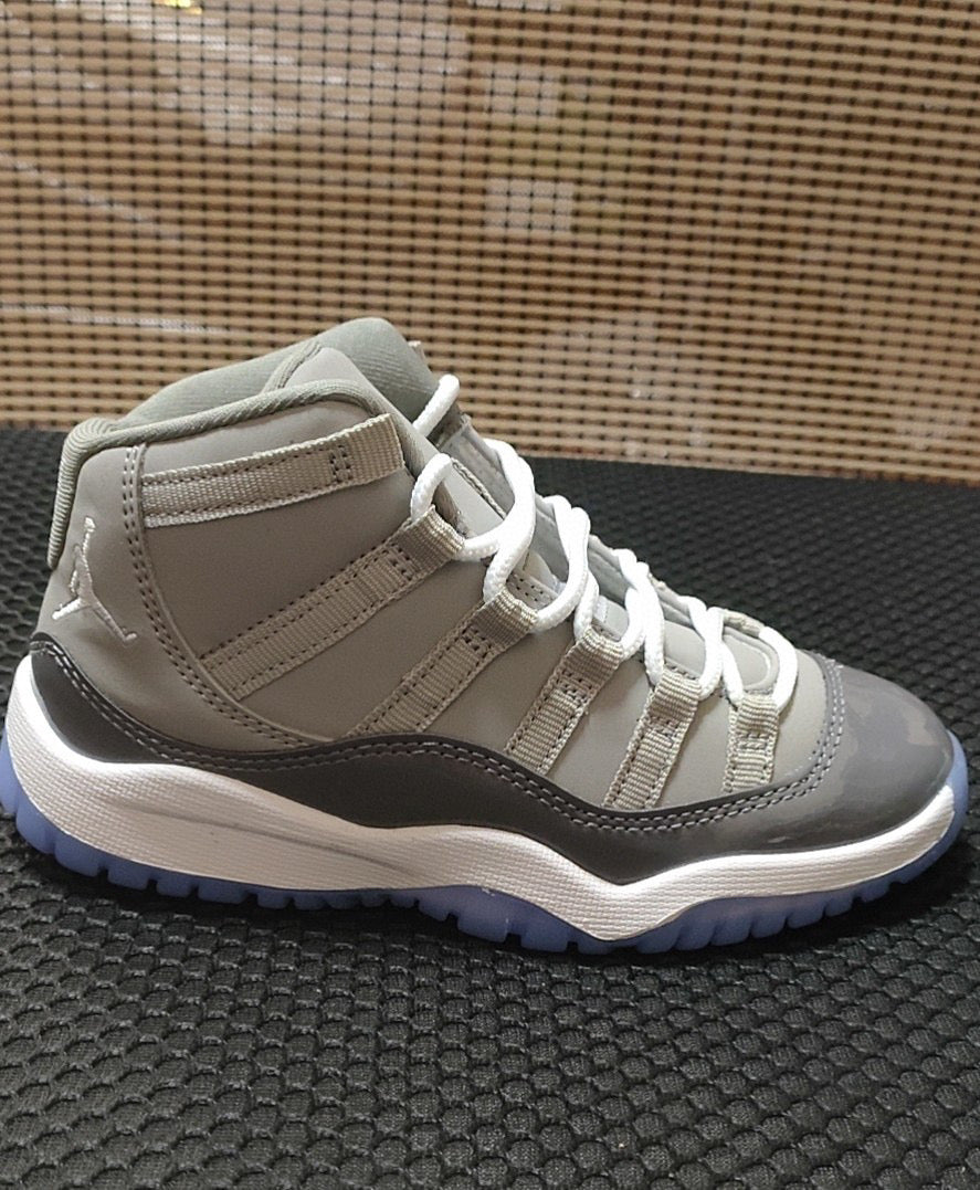 Joe 11 Gray" gray, light brown, blue"