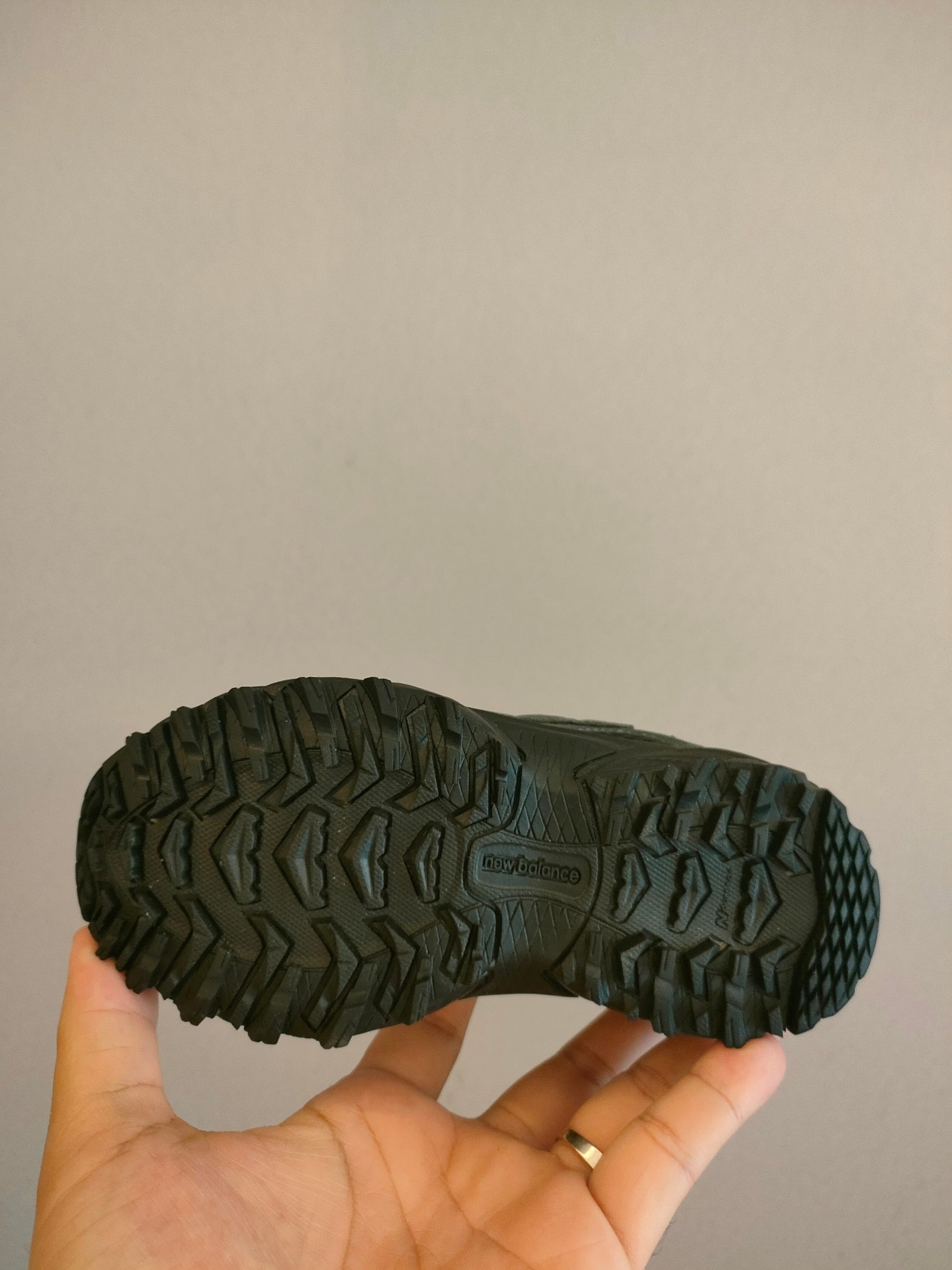 NB610 children's outdoor shoes" black"