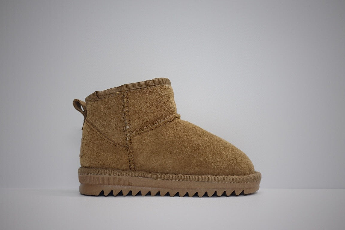 low-top UGG ankle boots" brown"