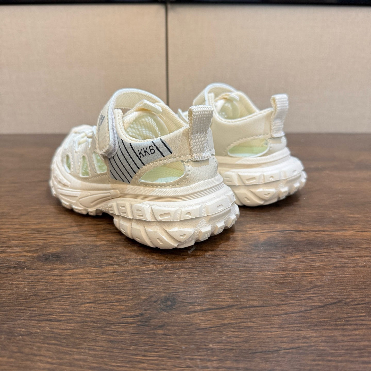 Adidas tire bottom beach shoes"beige"