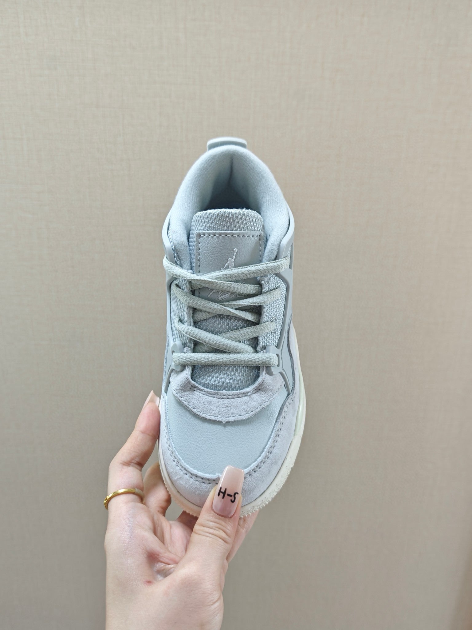 Jordan 4 Retro Sneakers " light grey"