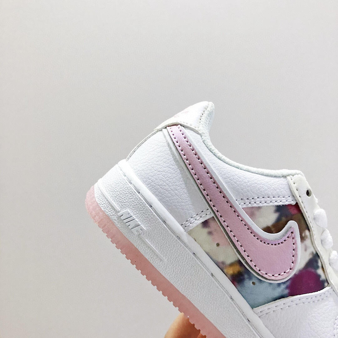Air Force low-top lace-up sneakers" white, pink"