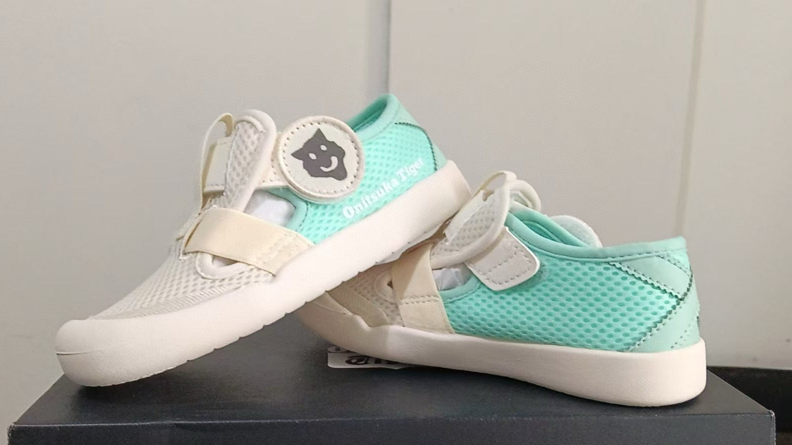 YSS  bread head sandals" off white, mint green"