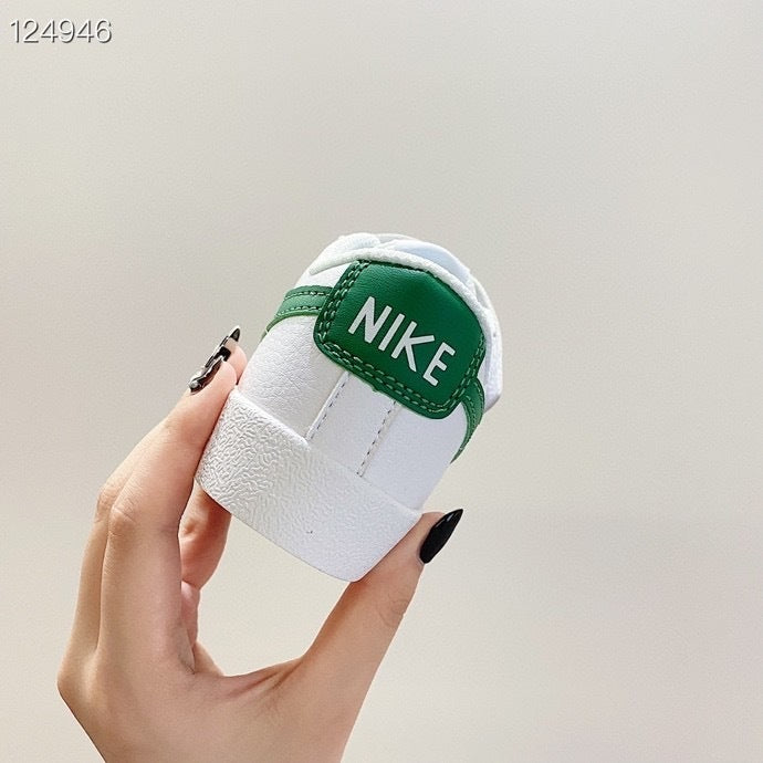 Trail Blazers low-top" white, green"