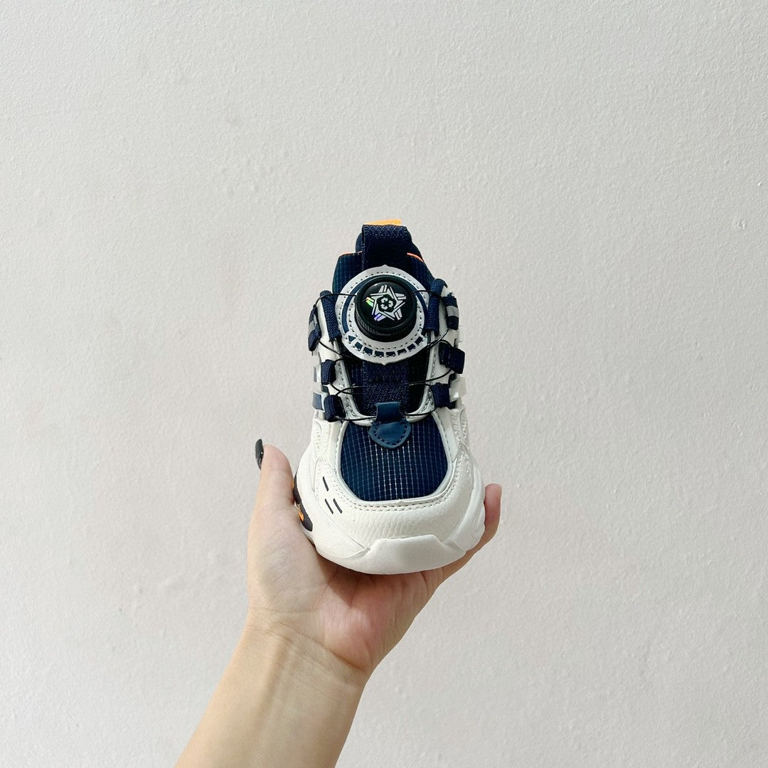Trefoil rotating button children's shoes " white"