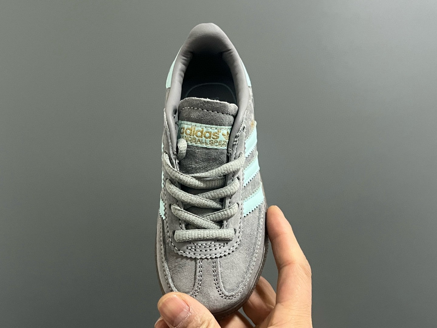 Adidas training 3 generation pig leather children's shoes" gray"