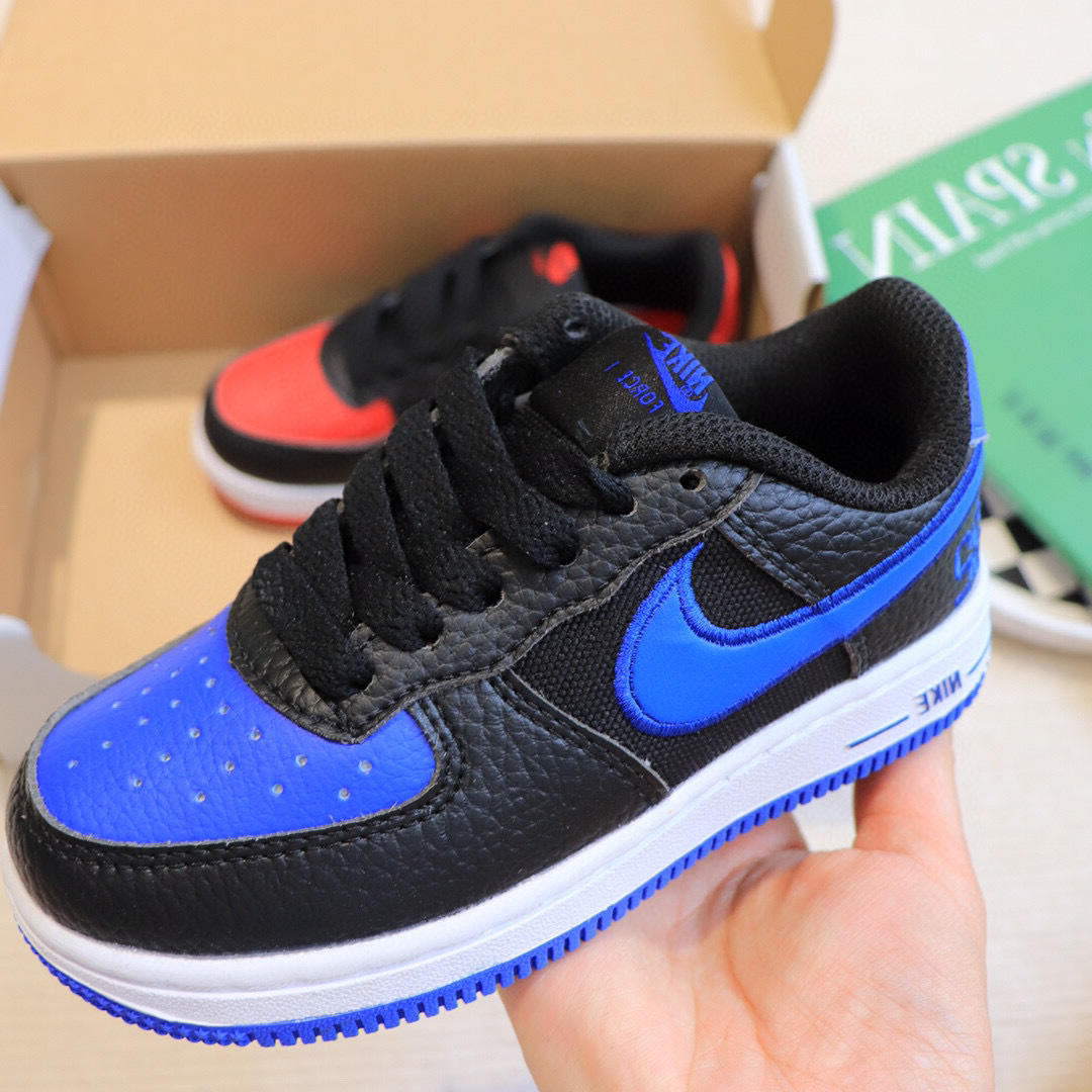 Air Force low-top lace-up sneakers" white, blue, red"