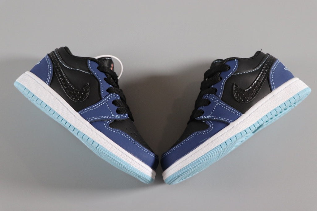 Jordan 1 Classic Kids Shoes" black, navy"