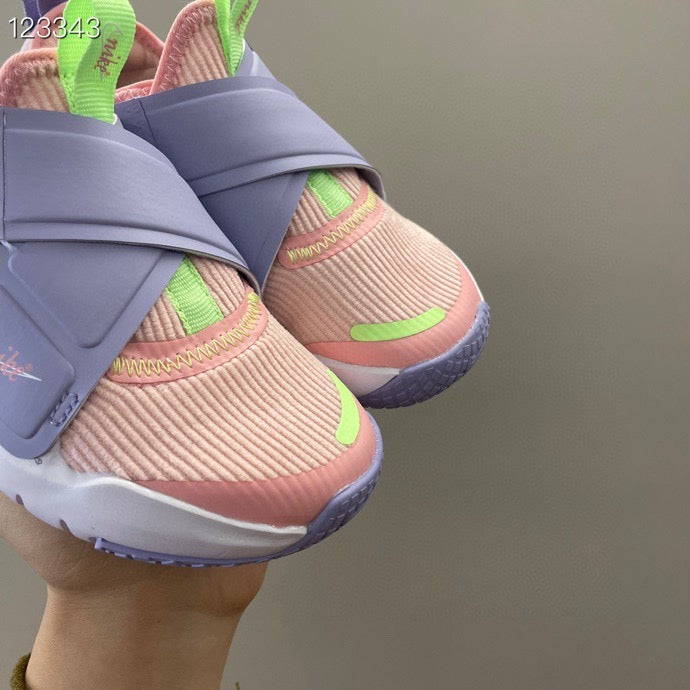 Nike Flying Saucer FA Cross Velcro" Purple, light rose"