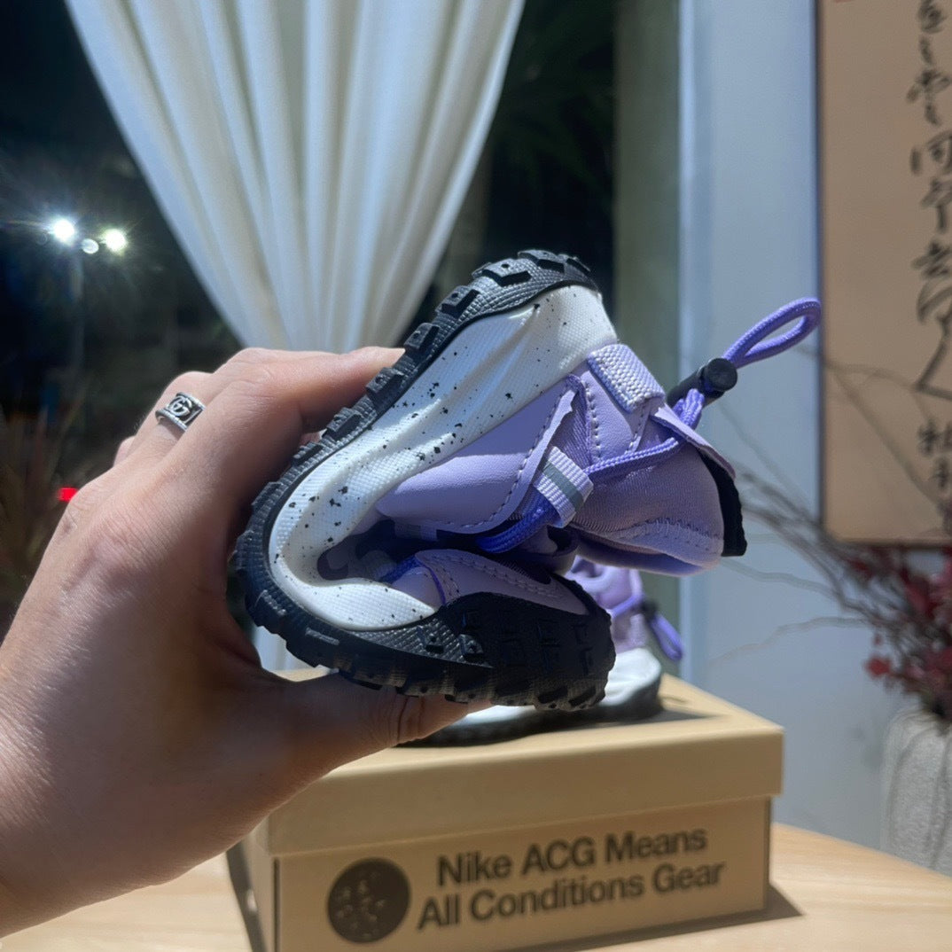 Nike ACG outdoor hiking shoes