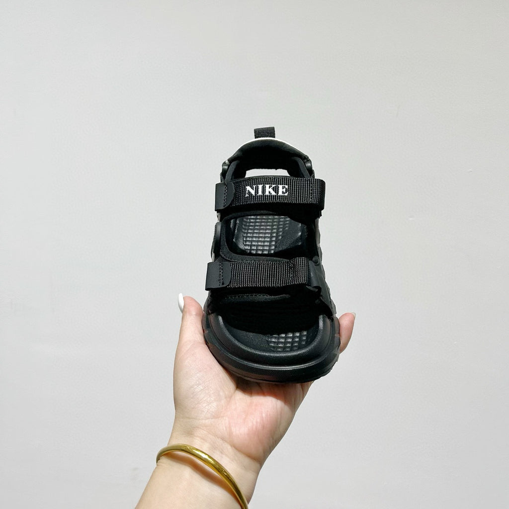 Nike Red Panda Soft Sole Beach Sandals" black"