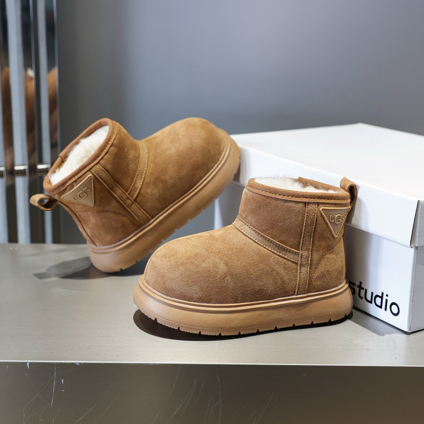 U-GG ugly leather big head snow boots" Camel"