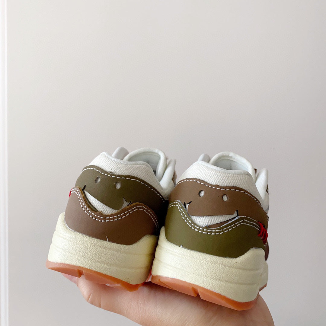 Nike co-branded children's air cushion