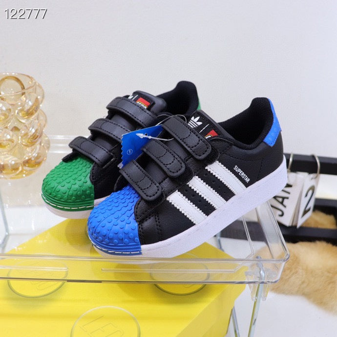 Adidas LEGO joint shell toe children's shoes" black, blue, green"
