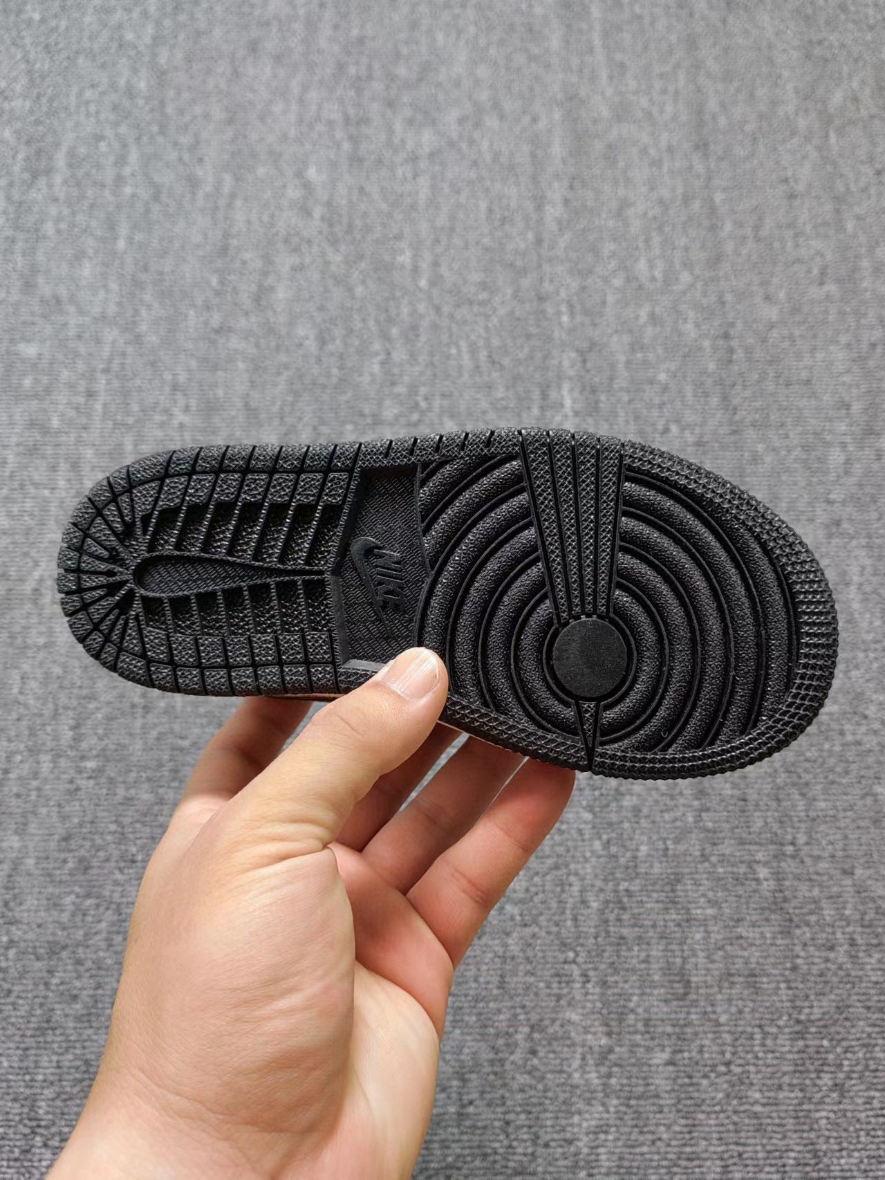 Joe 1 low-top hook LV joint sneakers "white, black"
