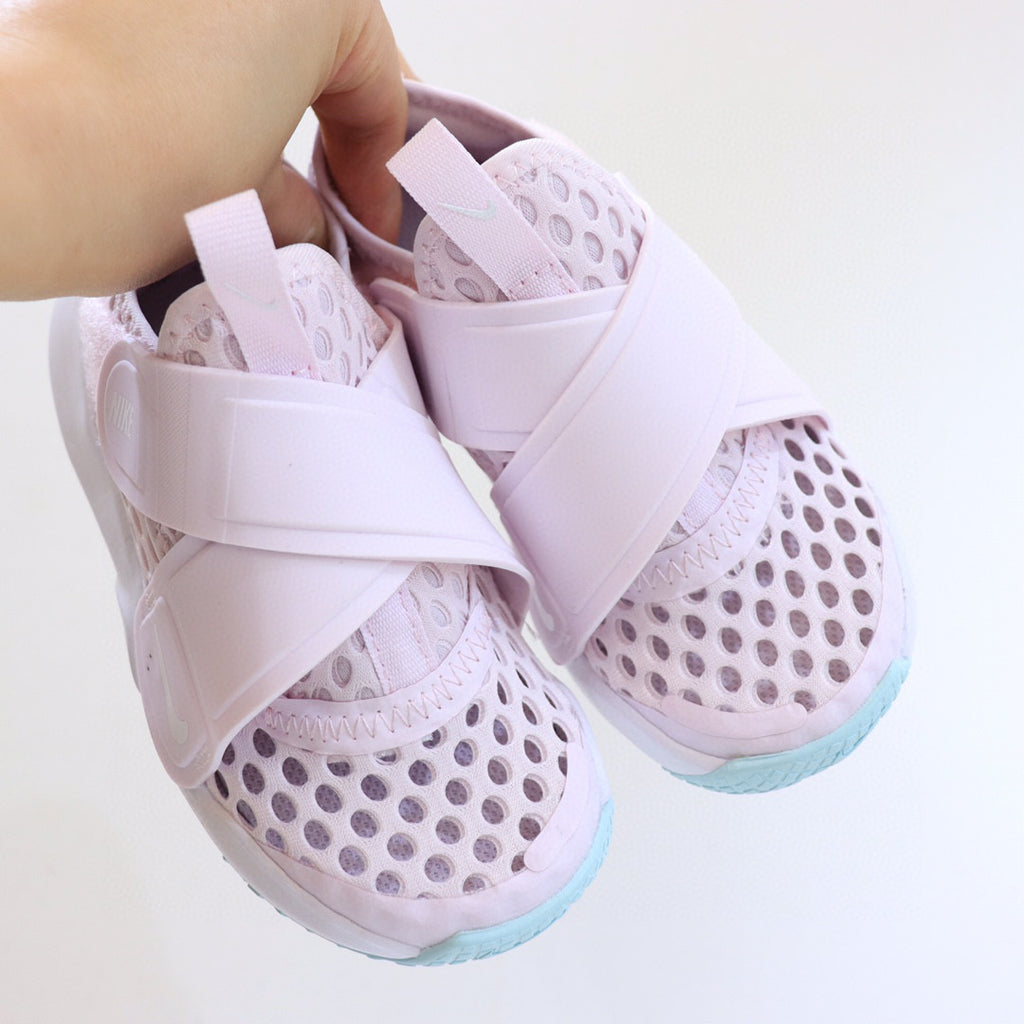 Nike Little UFO Large Mesh Velcro Children's Shoes" light pink"