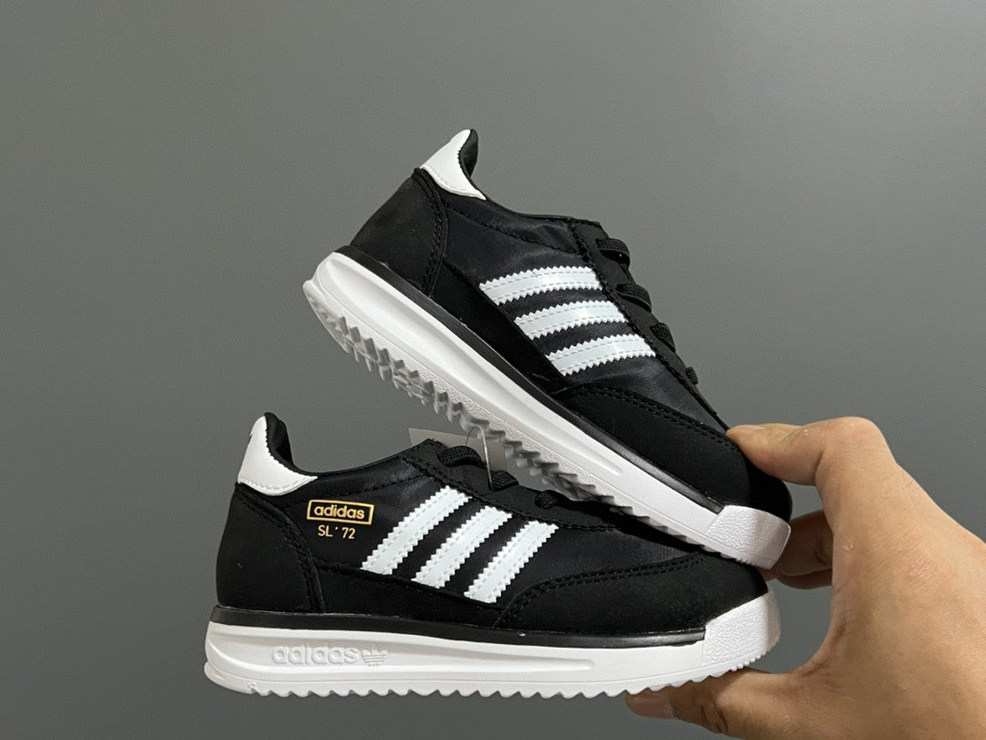 AD Kuehne & Son's new SL-72 children's elastic retro" black"