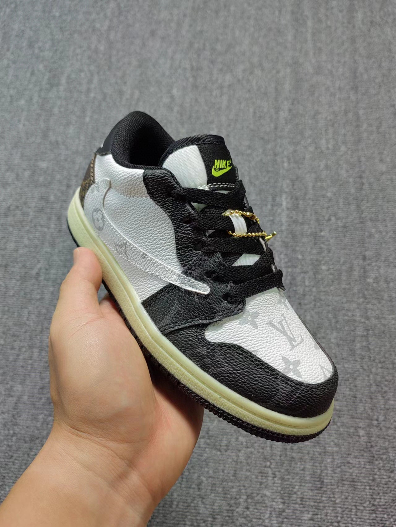 Joe 1 low-top hook LV joint sneakers "white, black"