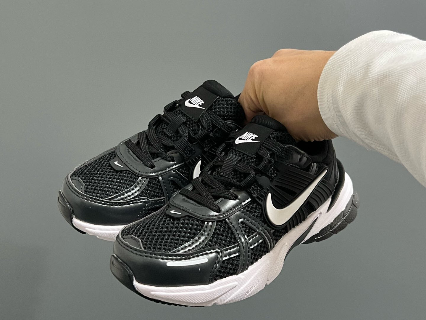 v2k children's shoes" black"