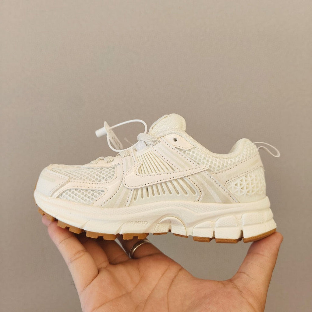 NK v5 elastic children's sports" white"