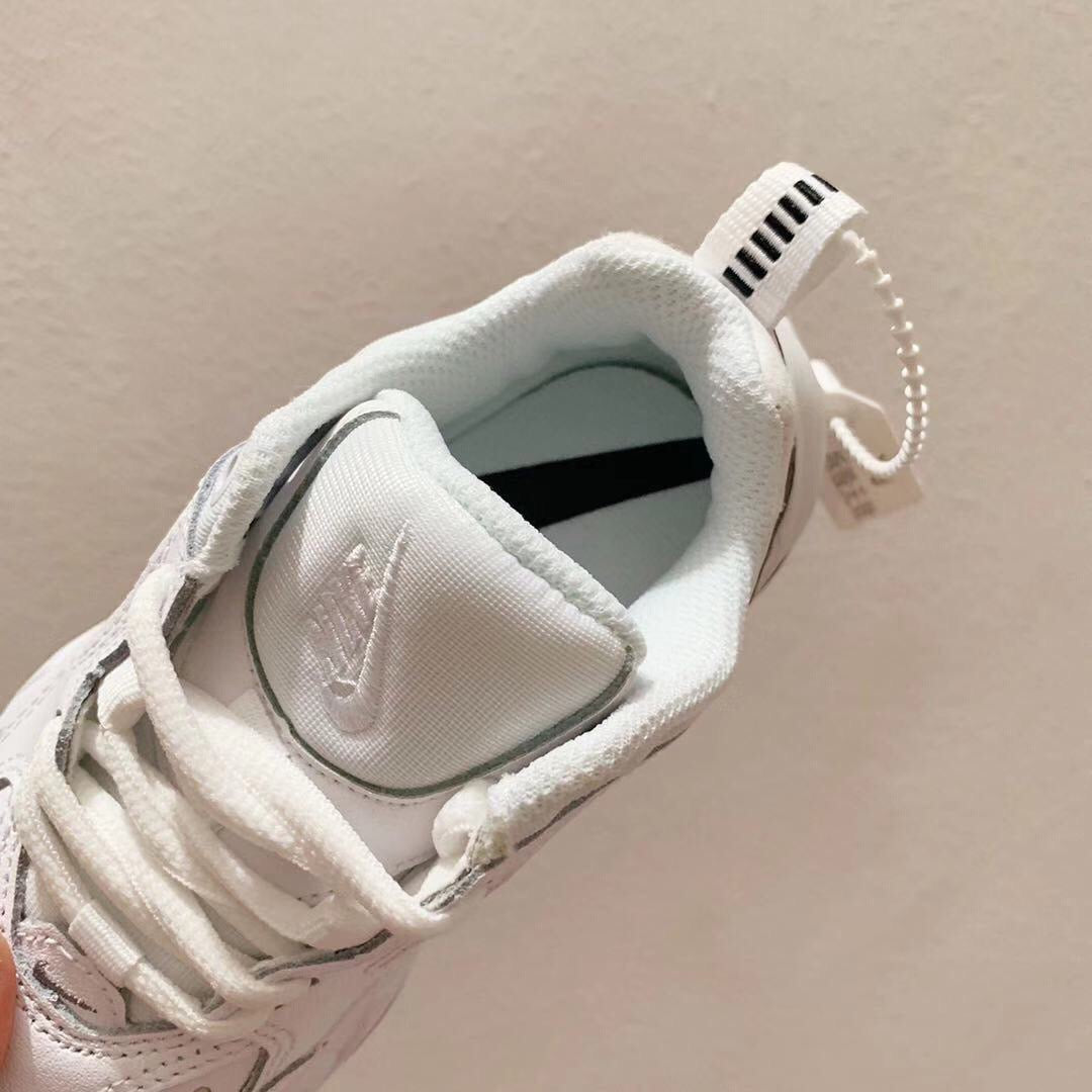 Nike retro dad "white"