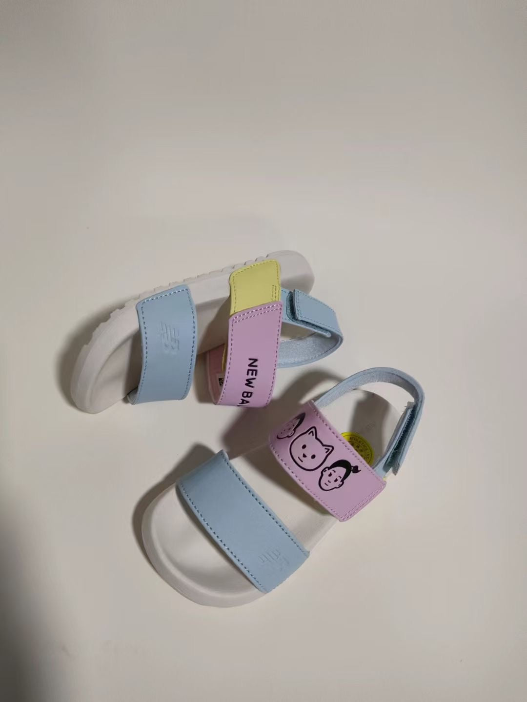 N official website synchronized parallel bars sandals" several color"
