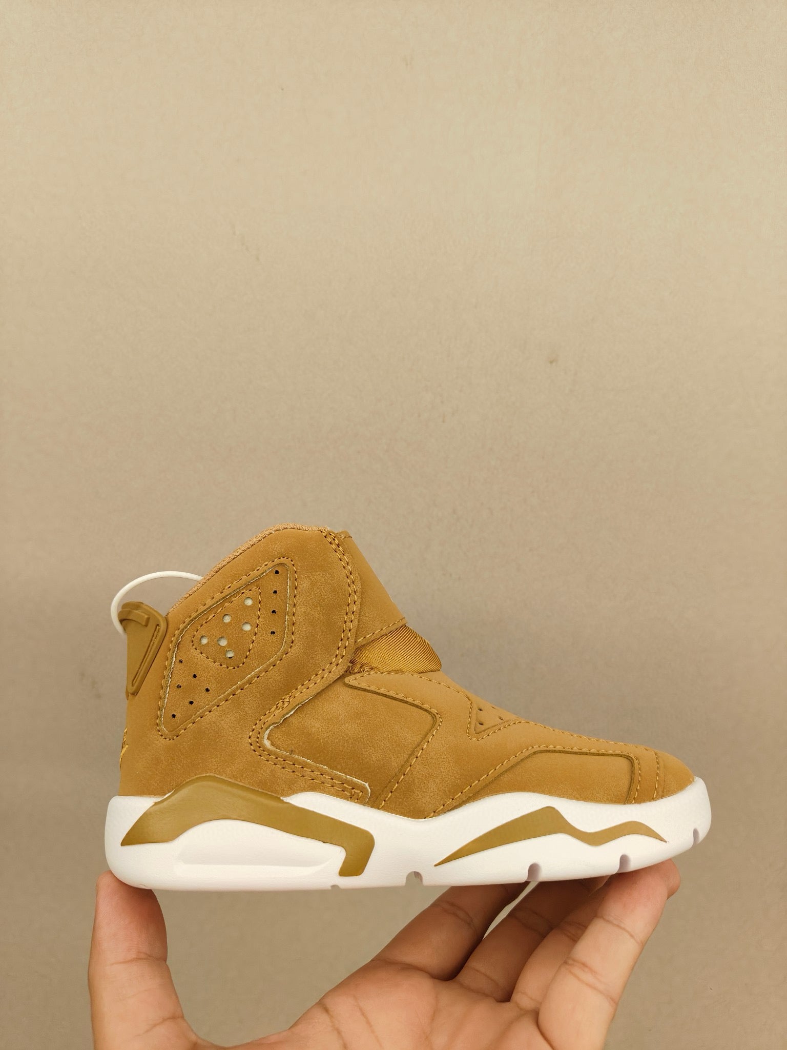 Joe 6 Velcro leather basketball shoes" brown"