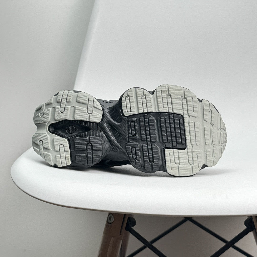 Adidas XLG Runner Deluxe runner dad shoes" black"