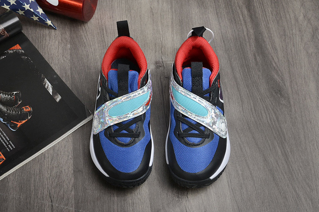 Nike's new UFO slip-on shoes for children" black"