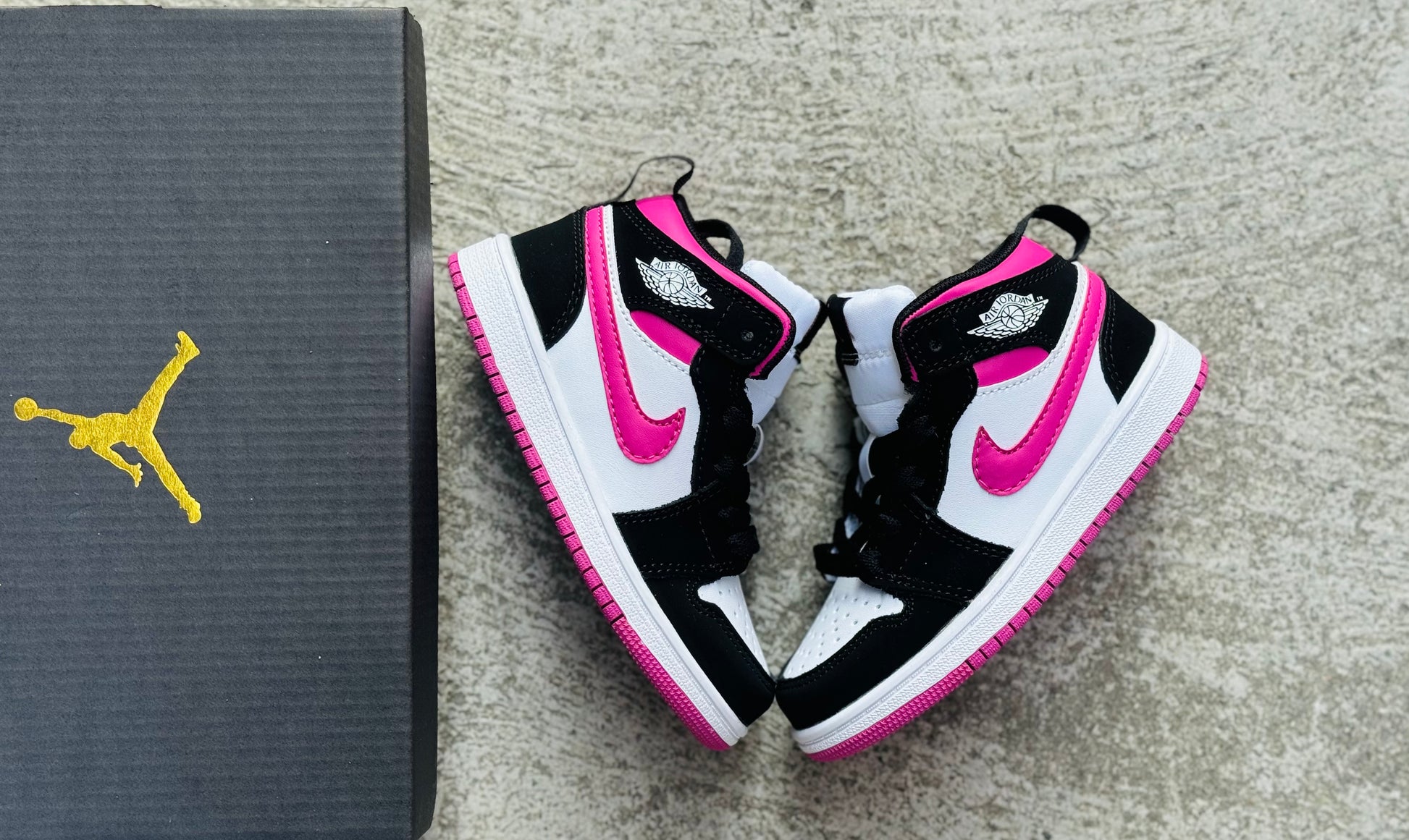 Joe 1 lace up" white, black, & Pink"