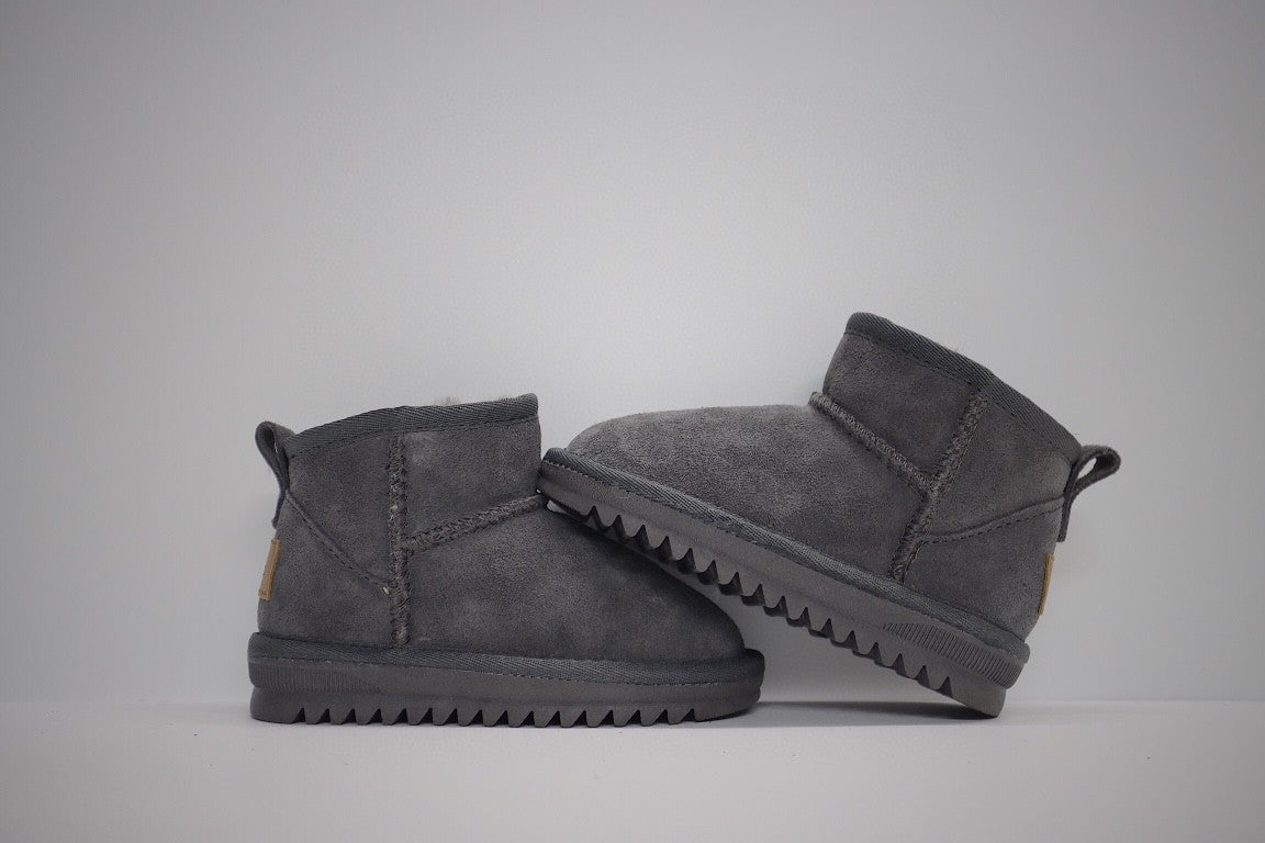 low-top UGG ankle boots" gray"