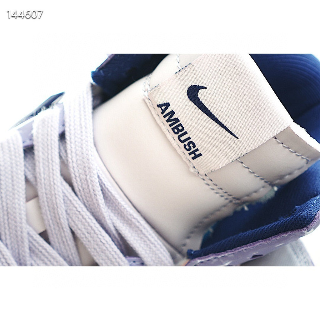 Nike Dunk High Top Swoosh