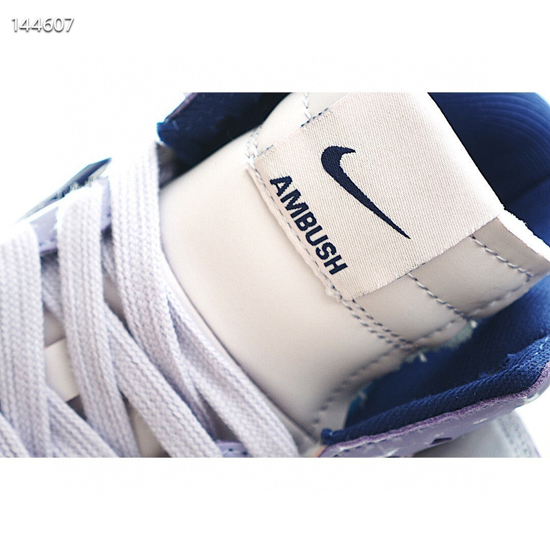 Nike Dunk High Top Swoosh