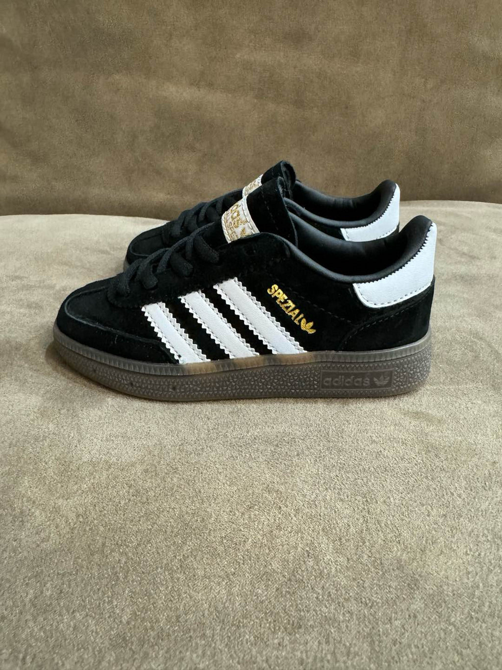 Adidas training 3 generation pig leather children's shoes" black"