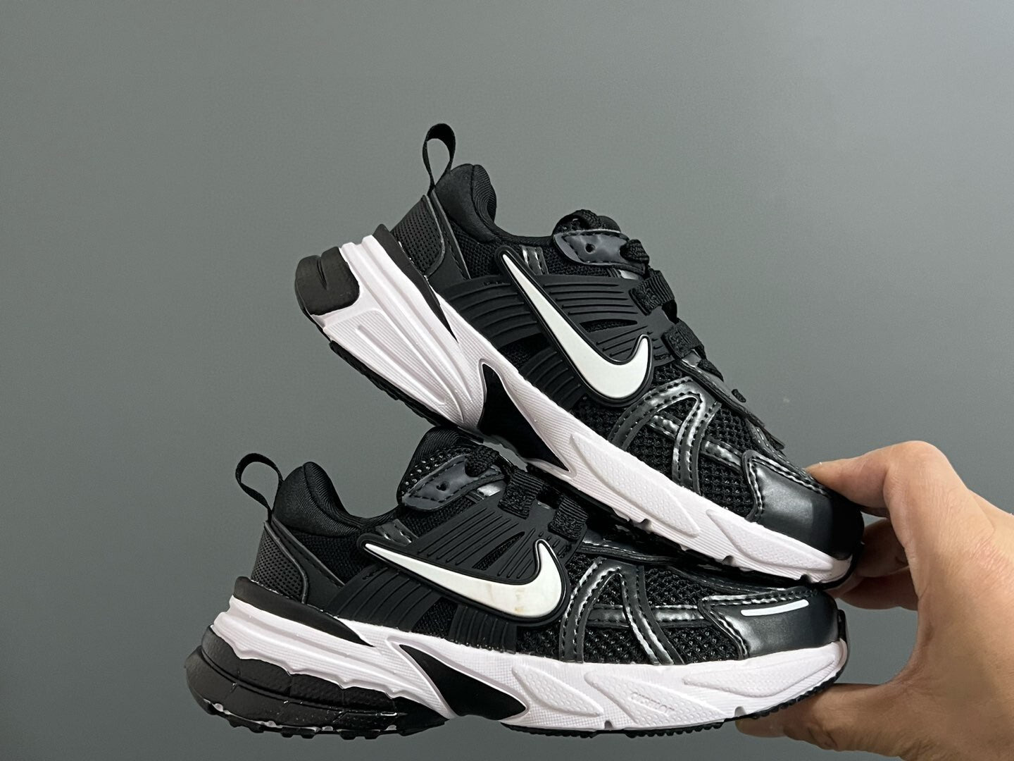 v2k children's shoes" black"