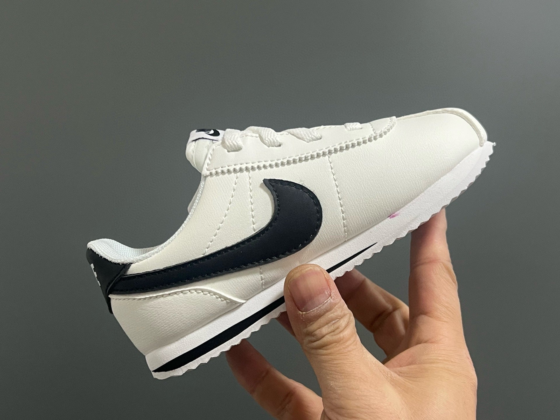 Nike Forrest Gump Classic Velcro Kids Shoes" white"