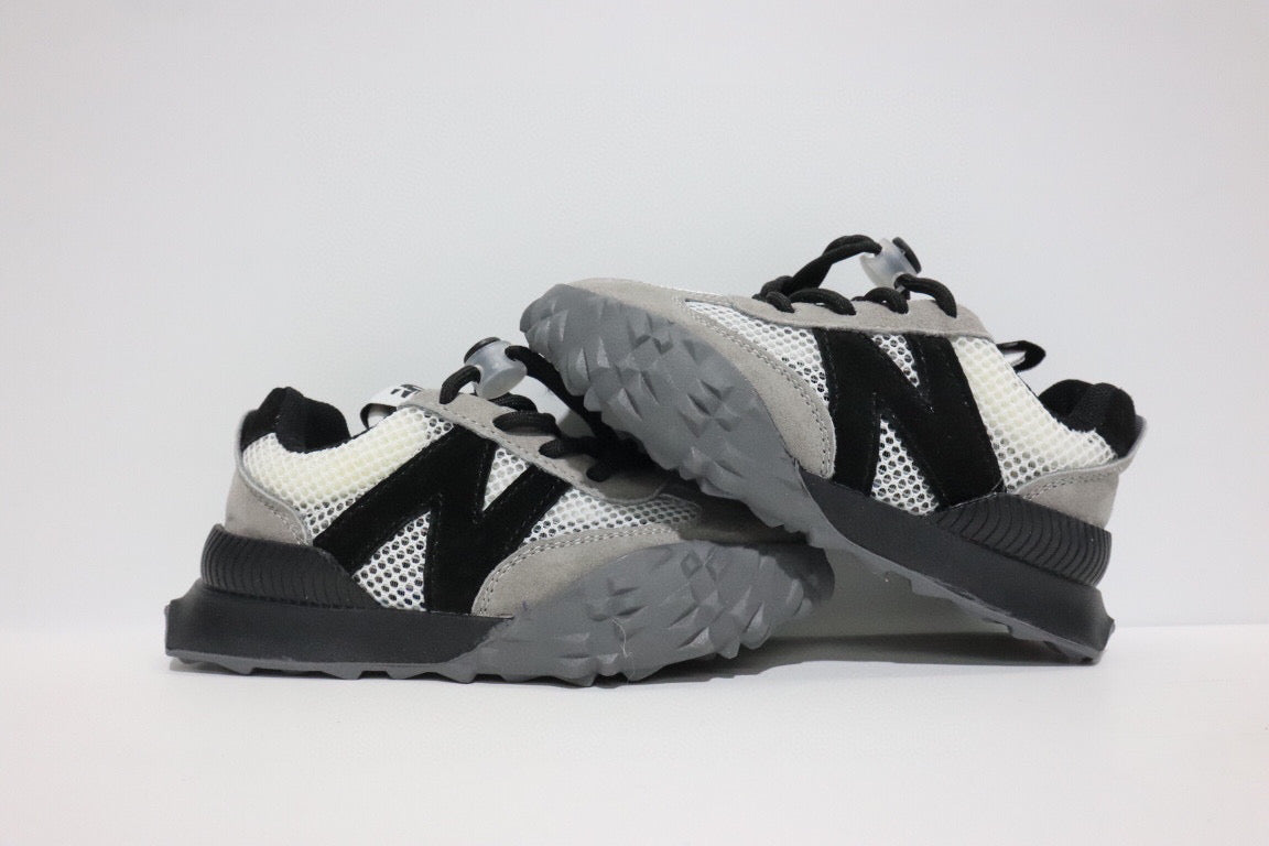 N official website synchronized parallel bars sandals "Gray, black"