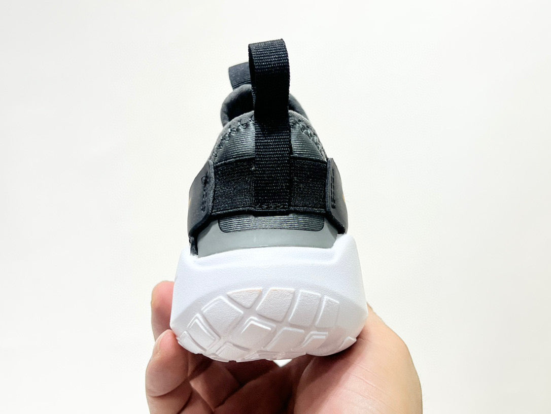 Nike's new barefoot slip" Black"