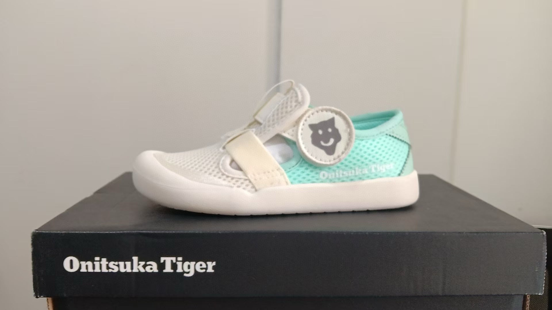 YSS Onitsuka mesh bread head sandals" white, mint green"