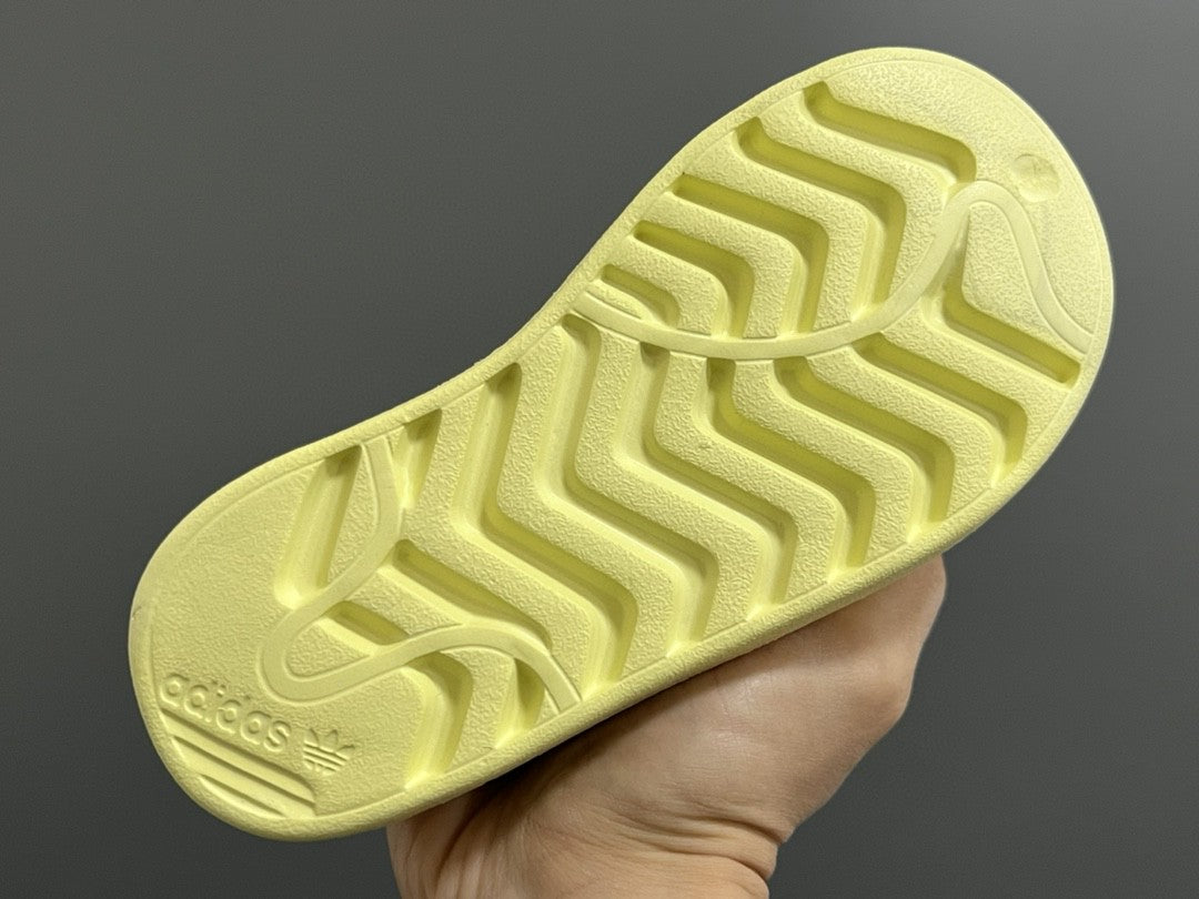 Soft shell hole slip-on sandals for children" light yellow"