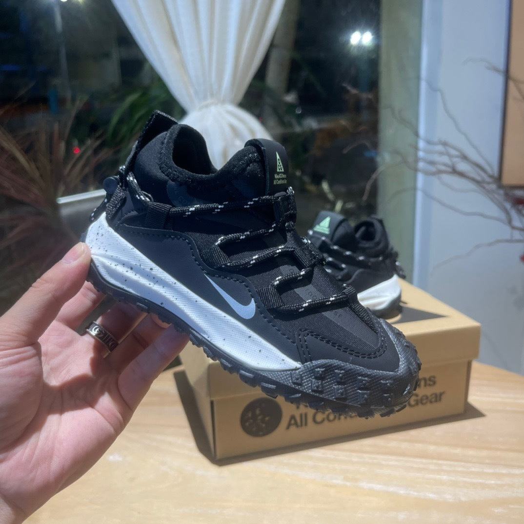 Nike ACG outdoor hiking shoes" black"